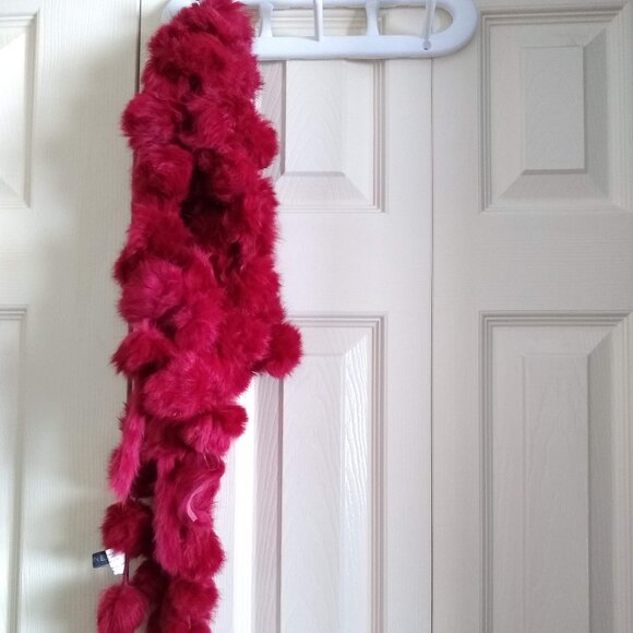 vintage y2k rabbit fur pom pom long scarf NWOT - Picture 2 of 8